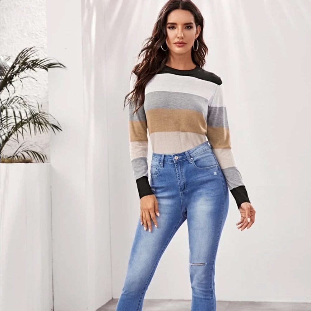 Cut And Sew Sweater - Picture 4 of 5